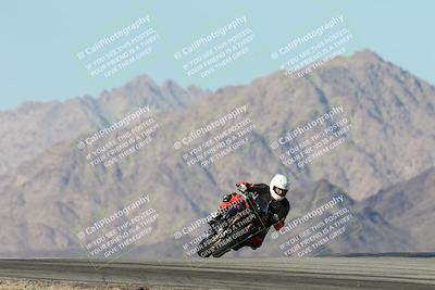 media/Dec-01-2025-Moto Forza (Mon) [[2daa91e15f]]/2-Intermediate Group/Session 4 Turn 9/